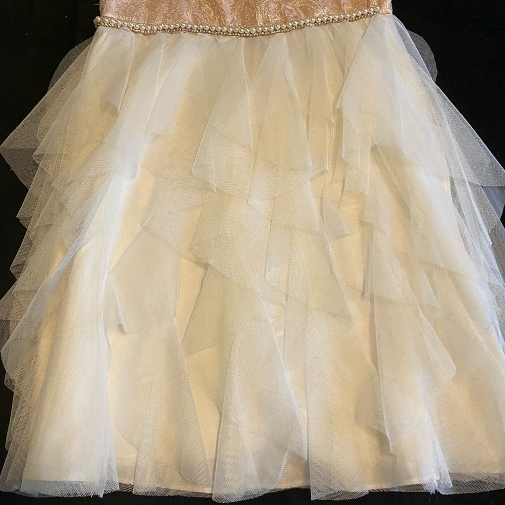 Dress - Picture 4 of 4